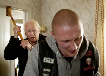 Ein alter Schwede auf der Flucht