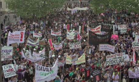 Halle geht auf die Straße