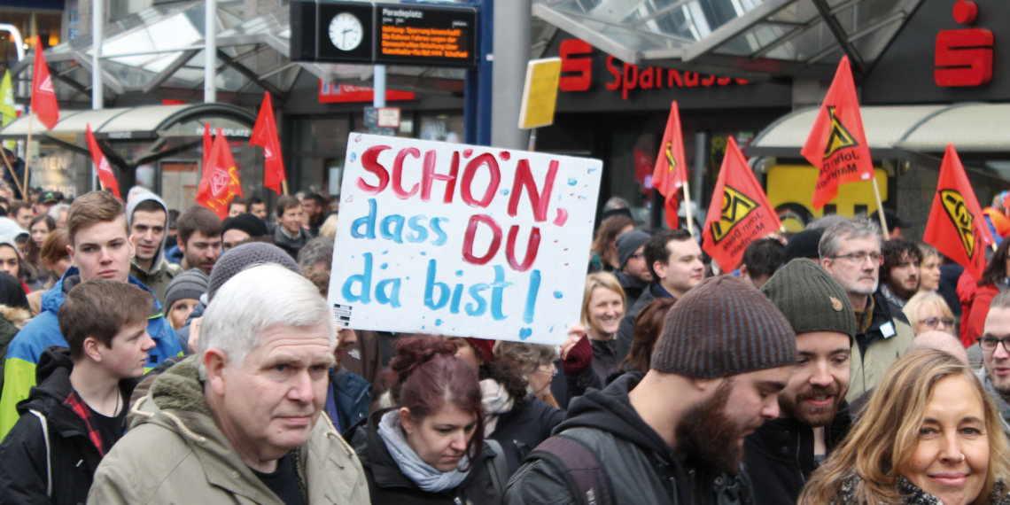 Zehntausend gegen Fremdenfeindlichkeit