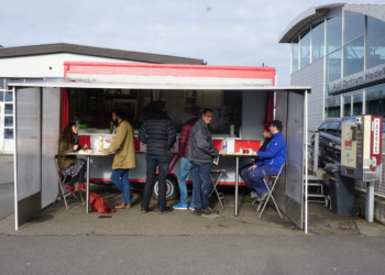 Einmal Fleisch, bitte