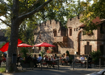 Viele Fragen, vage Antworten