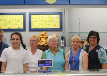 Brötchen am Fließband