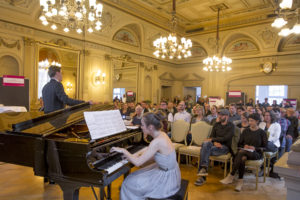 Das reiche Heidelberger Kulturleben trifft auf die wirtschaftliche Realität. Bild: Buck.