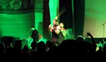 Explosives Übernachtprojekt aus Beirut