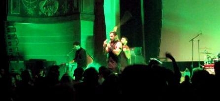 Explosives Übernachtprojekt aus Beirut