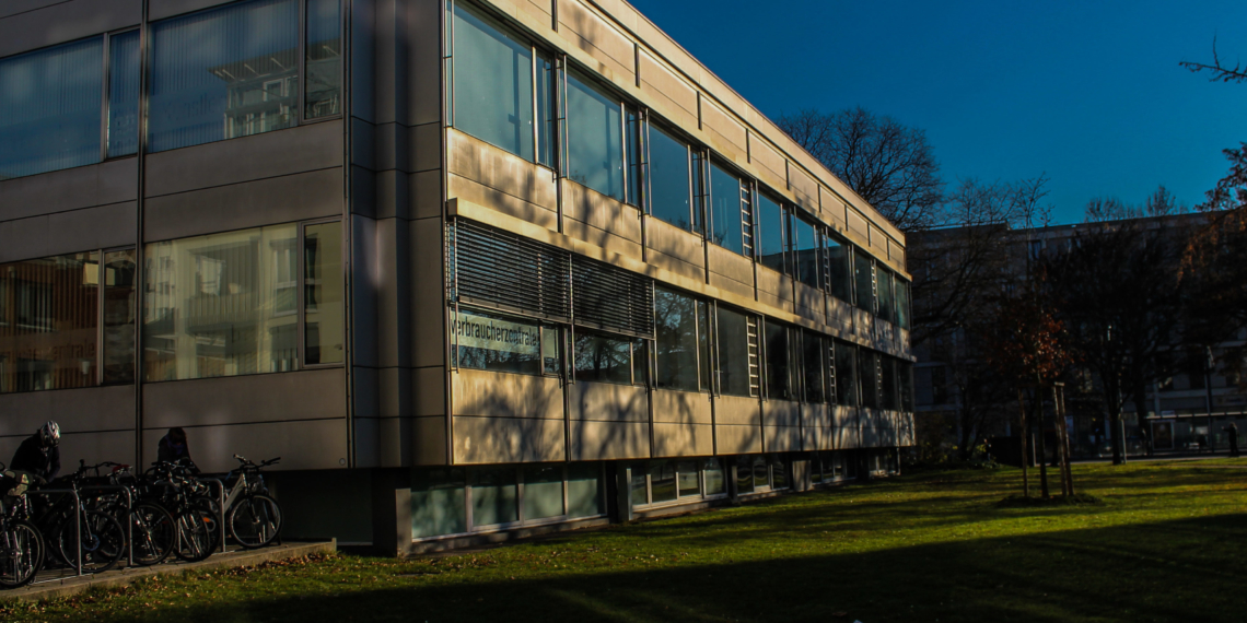 Ein Schluck Belletristik