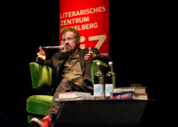 „The world’s turning into Scheiße“