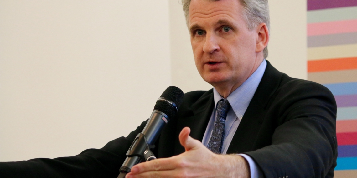 Starke Männer und Strohmänner