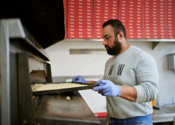 Ein heller Stern am Pizza-Himmel