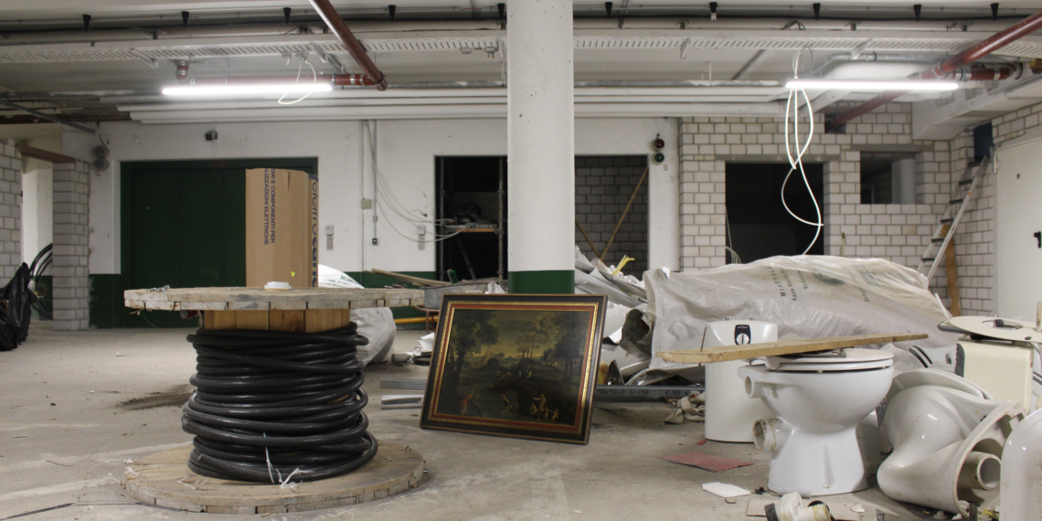 Uniarchiv in Scherben