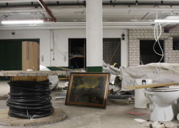 Uniarchiv in Scherben