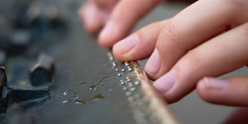 ⠥⠝⠎⠊⠲⠓⠃⠁⠗⠑⠃⠁⠗⠗⠊⠑⠗⠑⠝