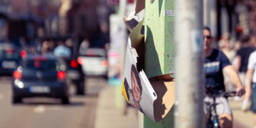 Gewalt gegen Politiker:innen: Demokratie unter Beschuss?