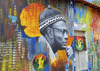 Mit Worten und Taten