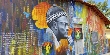 Mit Worten und Taten